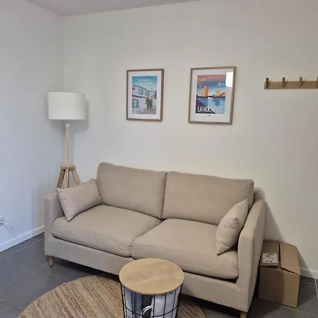Mooney, 2 Rooms, Wi-fi, Garden Terrace * Ла-Рошель