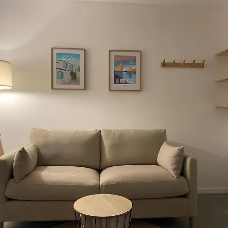 Mooney, 2 Rooms, Wi-fi, Garden Terrace * Ла-Рошель