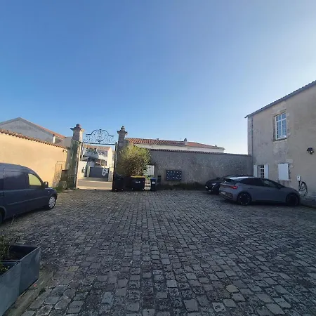 Mooney, 2 Rooms, Wi-fi, Garden Terrace