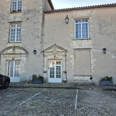 Mooney, 2 Rooms, Wi-fi, Garden Terrace Apartment La Rochelle (Charente-Maritime)