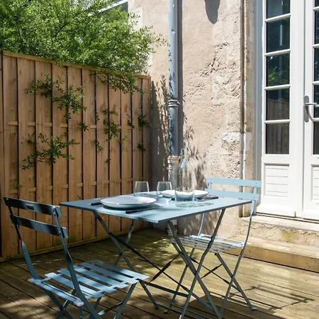 Mooney, 2 Rooms, Wi-fi, Garden Terrace *